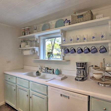 Coastal, Walkable Home In Historic Southport! Екстер'єр фото