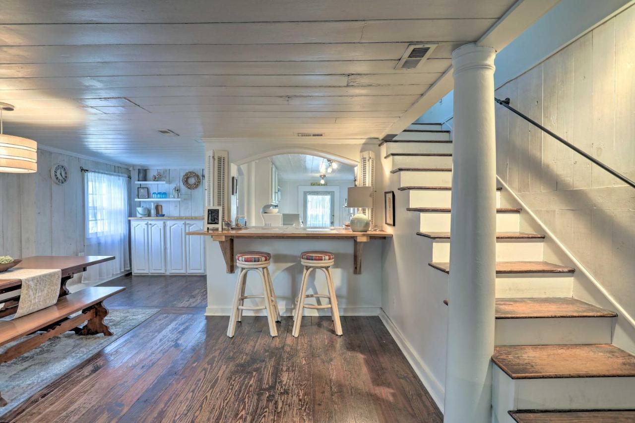 Coastal, Walkable Home In Historic Southport! Екстер'єр фото