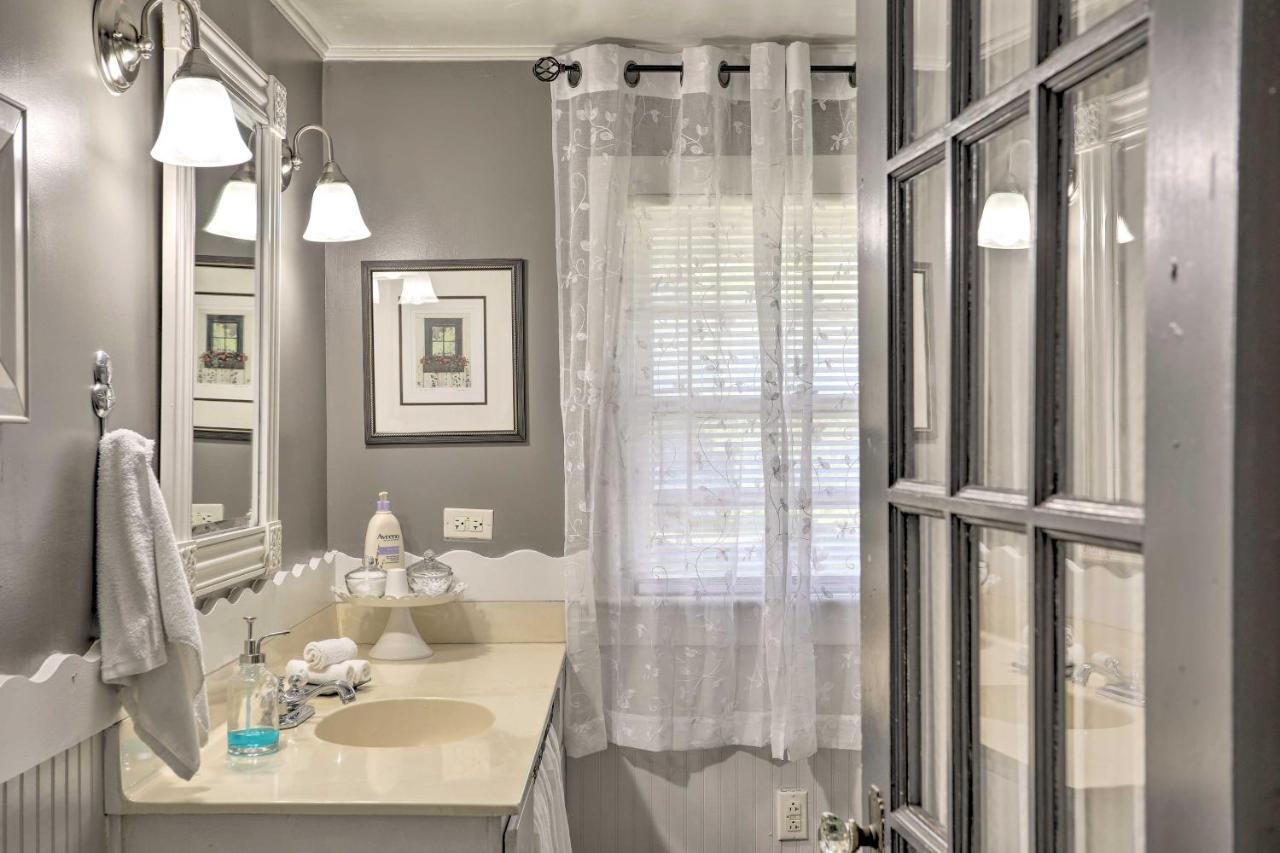 Coastal, Walkable Home In Historic Southport! Екстер'єр фото
